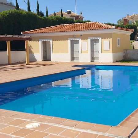Apartamento Piscina 5 Minutos Praia Alcantarilha Luaran gambar
