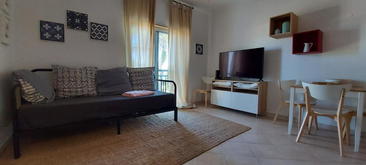 Apartamento Piscina 5 Minutos Praia Alcantarilha Luaran gambar