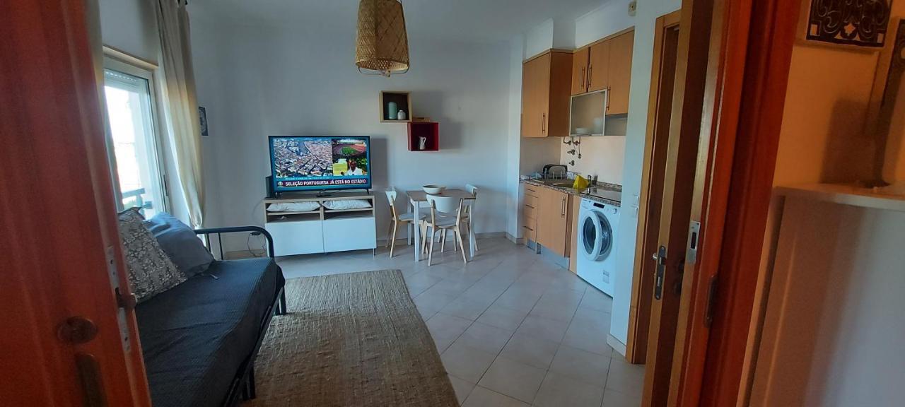 Apartamento Piscina 5 Minutos Praia Alcantarilha Luaran gambar
